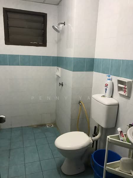 Apartment for Sale at Pangsapuri Indahria - Penny Yap - Bathroom - PropertyGuru.com.my