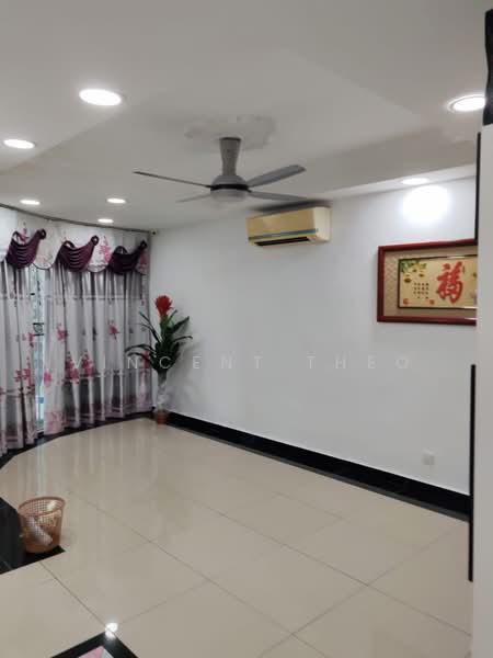 2-storey Terraced House for Sale in Taman Daya (Kepong) - Vincent Theo - Living Room - PropertyGuru.com.my