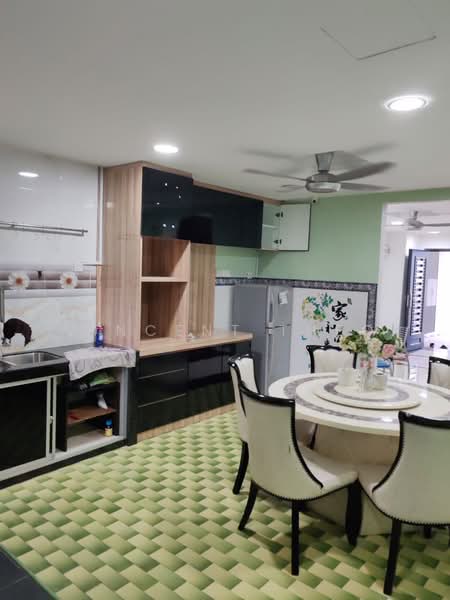 2-storey Terraced House for Sale in Taman Daya (Kepong) - Vincent Theo - Kitchen - PropertyGuru.com.my