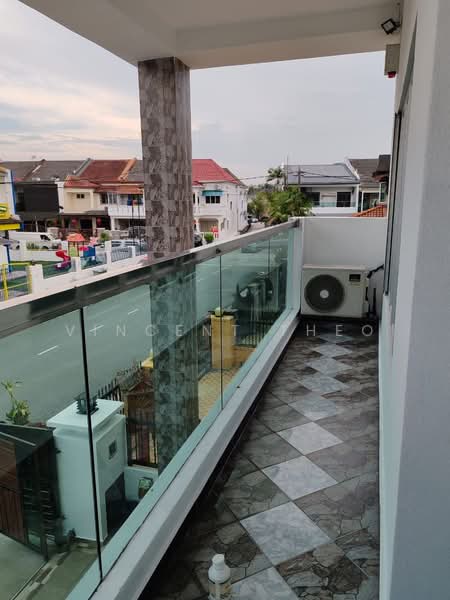 2-storey Terraced House for Sale in Taman Daya (Kepong) - Vincent Theo - Balcony - PropertyGuru.com.my