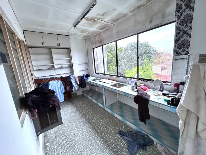 2-storey Terraced House for Sale in Taman Pelangi (Johor Bahru) - Karl Lim - Kitchen - PropertyGuru.com.my