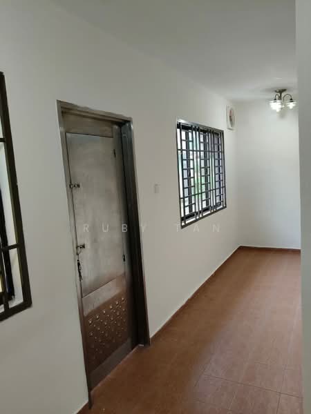 Rumah Teres 2-Tingkat untuk Disewa di Bandar Selesa Jaya (Skudai) - Ruby Tan - Corridor - PropertyGuru.com.my