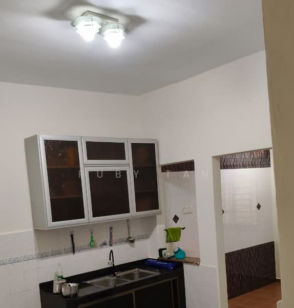 Rumah Teres 2-Tingkat untuk Disewa di Bandar Selesa Jaya (Skudai) - Ruby Tan - Kitchen - PropertyGuru.com.my