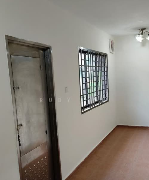 Rumah Teres 2-Tingkat untuk Disewa di Bandar Selesa Jaya (Skudai) - Ruby Tan - Interior - PropertyGuru.com.my