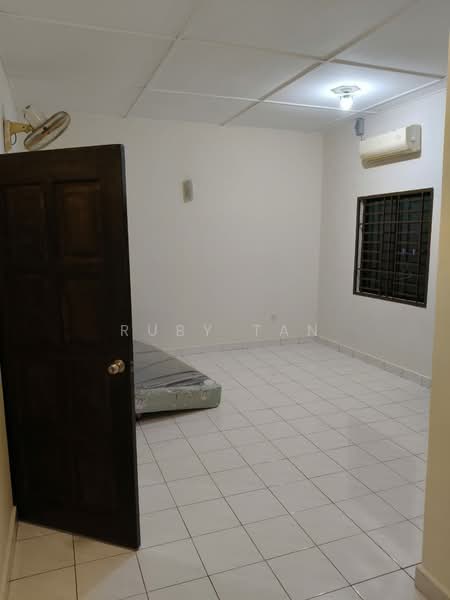 Rumah Teres 2-Tingkat untuk Disewa di Bandar Selesa Jaya (Skudai) - Ruby Tan - Interior - PropertyGuru.com.my