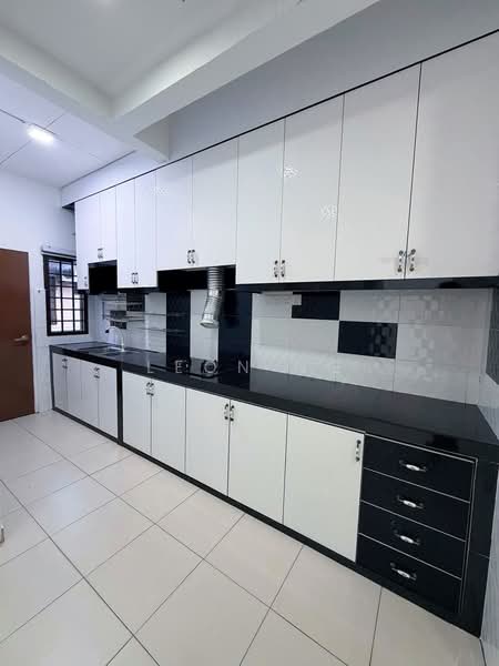 Rumah Teres 1-Tingkat untuk Dijual di Taman JP Perdana (Johor Bahru) - Leon Ng - Kitchen - PropertyGuru.com.my