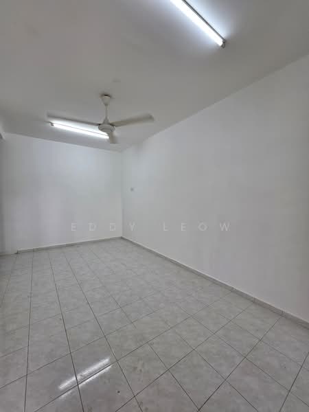 Terraced House for Rent in Taman Pulau Gadong (Klebang) - Eddy Leow - Interior - PropertyGuru.com.my