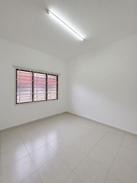 Terraced House for Rent in Taman Pulau Gadong (Klebang) - Eddy Leow - Interior - PropertyGuru.com.my