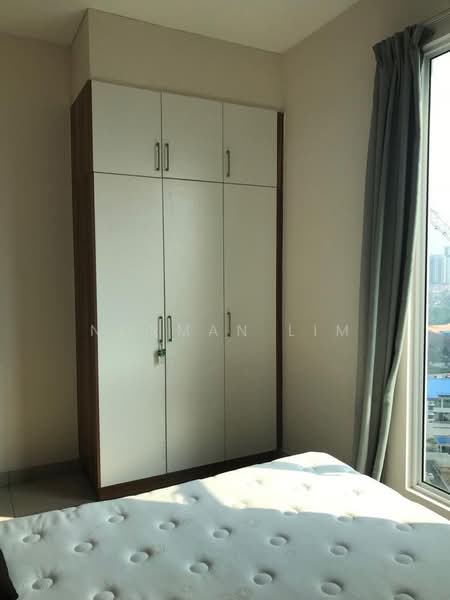 Kondominium untuk Dijual di M Condominium @ Larkin - Norman Lim - Bedroom - PropertyGuru.com.my