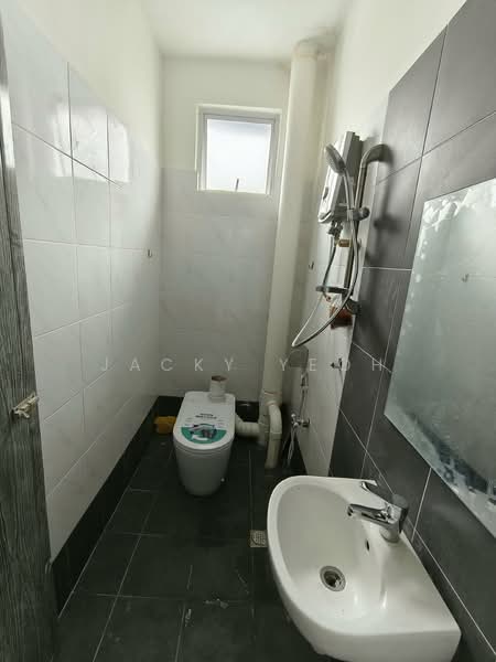 Apartment for Sale at The Rise Collection 2 - Jacky Yeoh - Bathroom - PropertyGuru.com.my