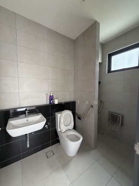 Bungalow House for Sale in Jade Hills (Kajang) - Kris Tan - Bathroom - PropertyGuru.com.my