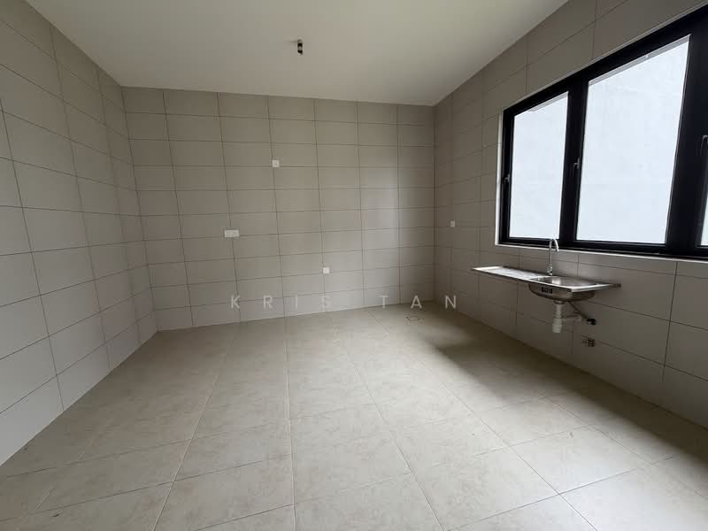 Bungalow House for Sale in Jade Hills (Kajang) - Kris Tan - Kitchen - PropertyGuru.com.my