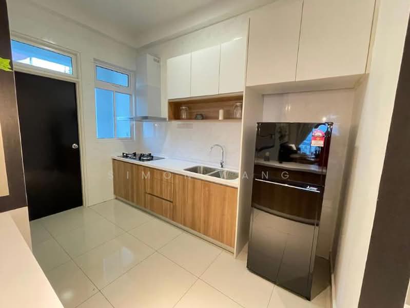 Kediaman Servis untuk Dijual di TriTower Residence @ Johor Bahru Sentral - Simon Wang - Kitchen - PropertyGuru.com.my