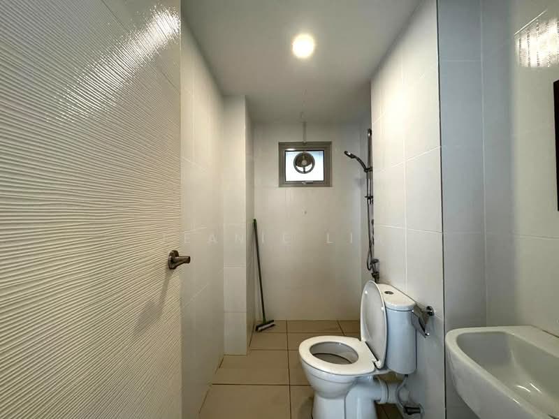 Kondominium untuk Disewa di The Latitude Condominium - Jeanie Lim - Bathroom - PropertyGuru.com.my
