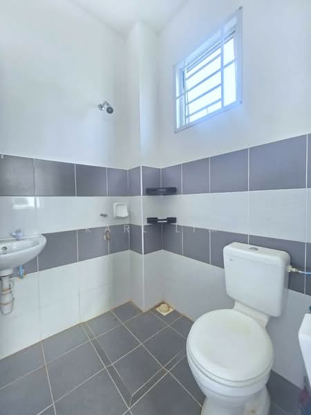 2-storey Terraced House for Sale in Setia Eco Gardens (Gelang Patah) - Karl Lim - Bathroom - PropertyGuru.com.my