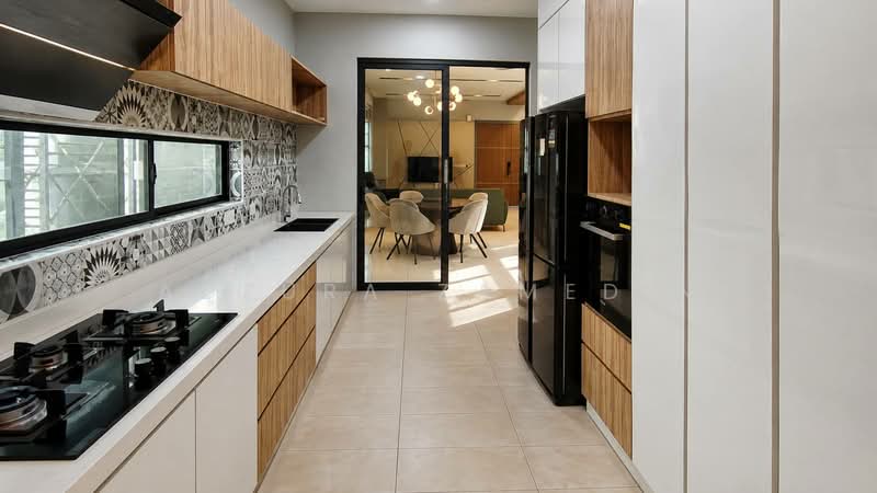 Semi-Detached House for Sale in Telok Panglima Garang (Selangor) - Adzura Zamedin - Kitchen - PropertyGuru.com.my