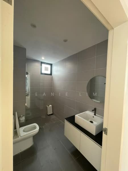 Kondominium untuk Disewa di Golden Triangle 2 - Jeanie Lim - Bathroom - PropertyGuru.com.my