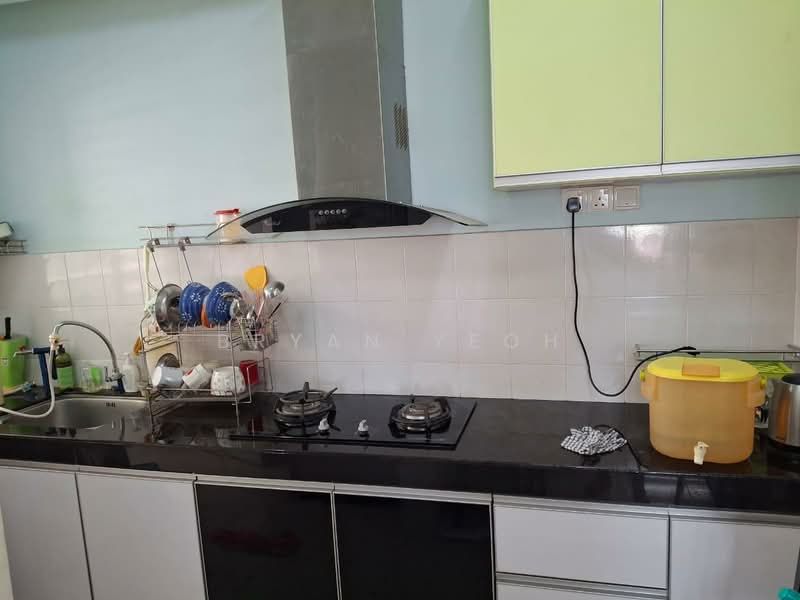 Apartment for Sale at 162 Residency - Bryan Yeoh - Kitchen - PropertyGuru.com.my