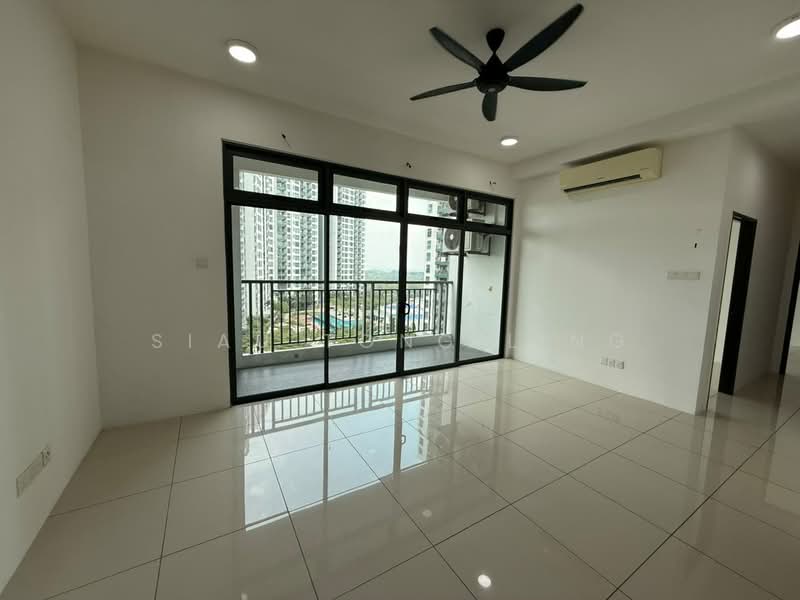 Kediaman Servis untuk Disewa di 8Scape Residence @ Sutera - Siau Tong Ling - Living Room - PropertyGuru.com.my