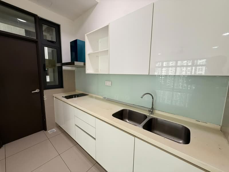 Kediaman Servis untuk Disewa di 8Scape Residence @ Sutera - Siau Tong Ling - Kitchen - PropertyGuru.com.my