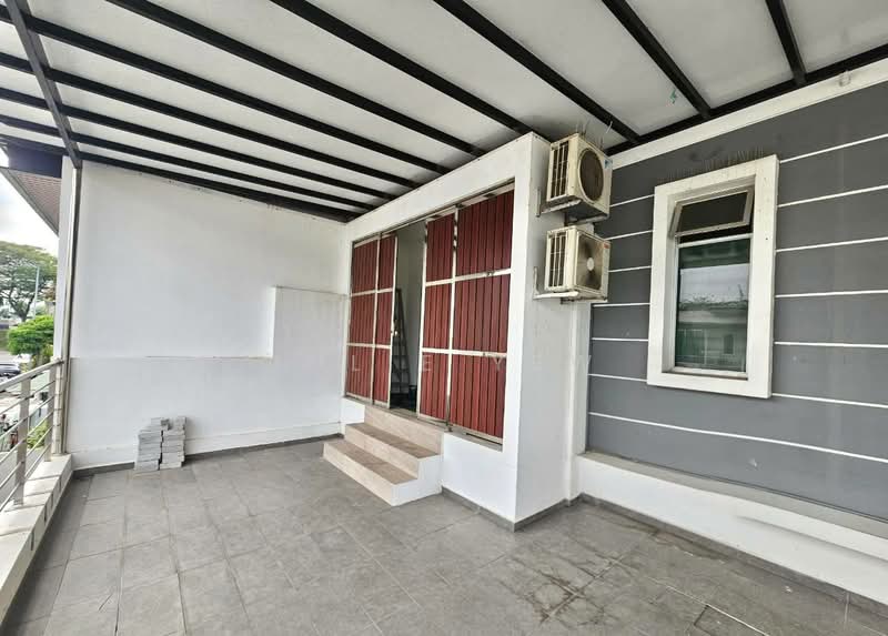 Rumah Teres 2-Tingkat untuk Dijual di Taman Nusa Idaman (Iskandar Puteri (Nusajaya)) - Julie Yew - Balcony - PropertyGuru.com.my