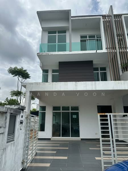 3-storey Terraced House for Sale in Taman Nusa Sentral (Iskandar Puteri (Nusajaya)) - Amanda Voon - Exterior - PropertyGuru.com.my