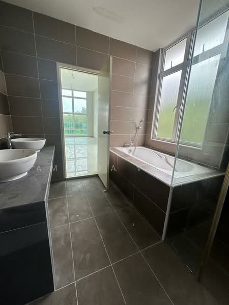 3-storey Terraced House for Sale in Taman Nusa Sentral (Iskandar Puteri (Nusajaya)) - Amanda Voon - Bathroom - PropertyGuru.com.my