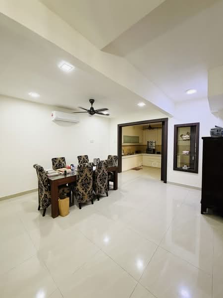 Semi-Detached House for Rent in Taman Desa Mewah (Semenyih) - Calvin Kok - Dining Room - PropertyGuru.com.my