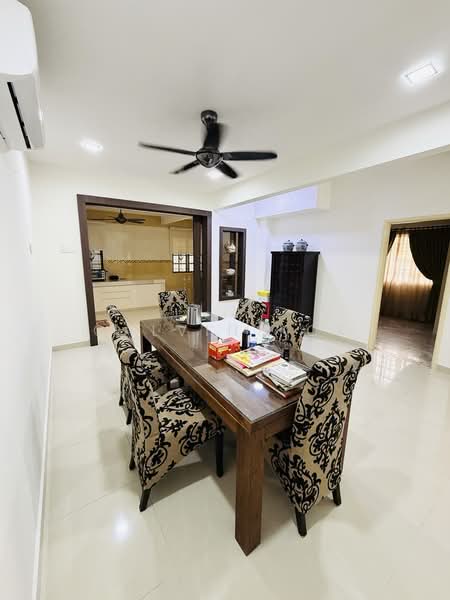 Semi-Detached House for Rent in Taman Desa Mewah (Semenyih) - Calvin Kok - Dining Room - PropertyGuru.com.my