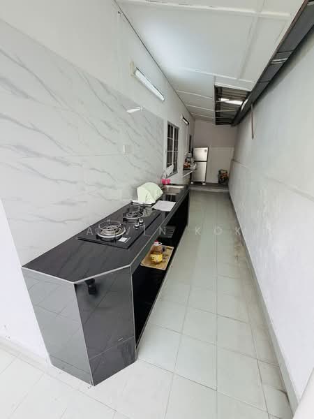 Semi-Detached House for Rent in Taman Desa Mewah (Semenyih) - Calvin Kok - Kitchen - PropertyGuru.com.my