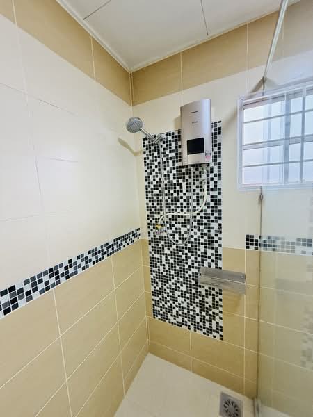 Semi-Detached House for Rent in Taman Desa Mewah (Semenyih) - Calvin Kok - Bathroom - PropertyGuru.com.my