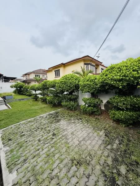 Semi-Detached House for Rent in Taman Desa Mewah (Semenyih) - Calvin Kok - Exterior - PropertyGuru.com.my