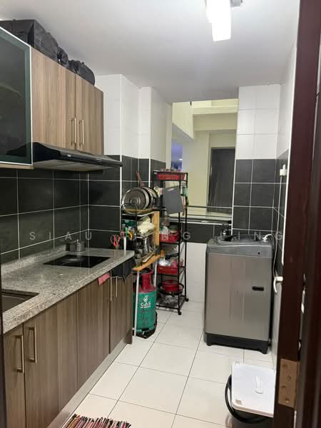 Service Residence for Rent at D'Inspire Residence (Inspira Bestari) - Siau Tong Ling - Kitchen - PropertyGuru.com.my