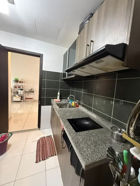 Service Residence for Rent at D'Inspire Residence (Inspira Bestari) - Siau Tong Ling - Kitchen - PropertyGuru.com.my