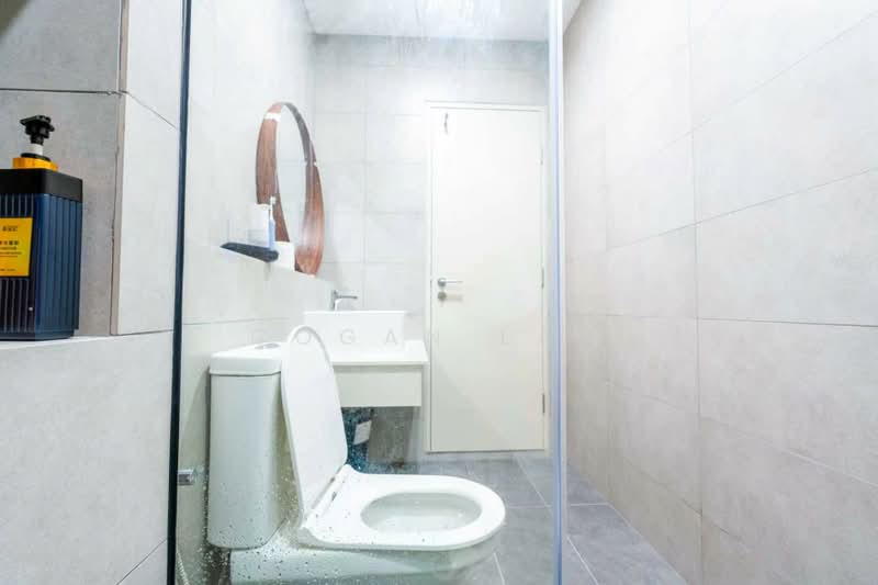 Kediaman Servis untuk Dijual di SWNK Houze @ BBCC - Cogan Law - Bathroom - PropertyGuru.com.my