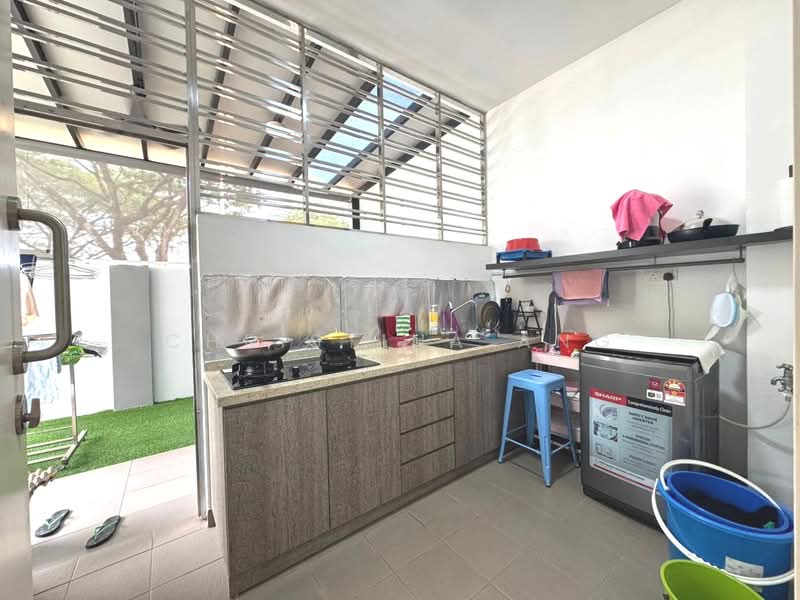 Semi-Detached House for Sale in Taman Seri Austin (Tebrau) - Christina Ang - Kitchen - PropertyGuru.com.my