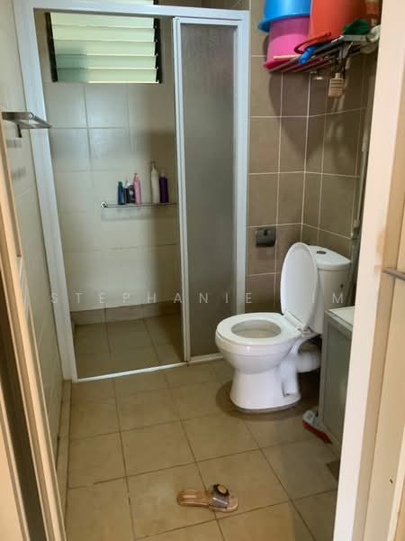 Kondominium untuk Dijual di Ramah Pavillion - Stephanie Lim - Bathroom - PropertyGuru.com.my