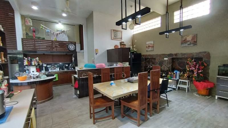 Rumah Teres 2.5-Tingkat untuk Dijual di Taman Desa (Kuala Lumpur) - CY Low - Kitchen - PropertyGuru.com.my