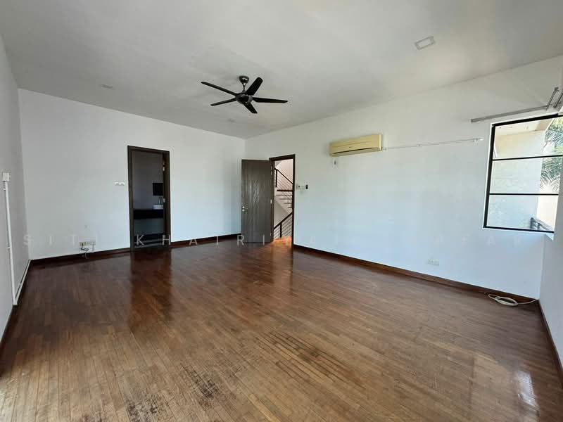 Semi-Detached House for Sale in Sungai Buloh (Selangor) - SITI KHAIRIYAH JAAFAR - PropertyGuru.com.my