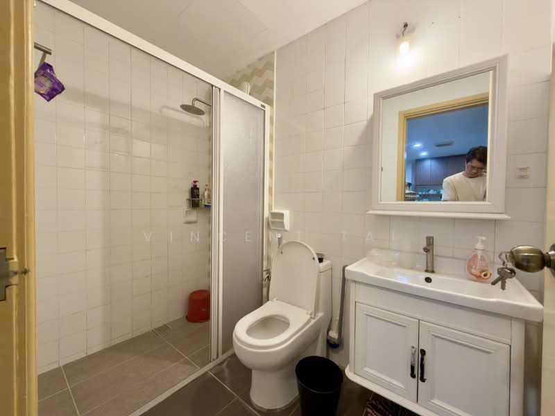 Rumah Bandar untuk Dijual di Country Heights (Kajang) - Vincent Tai - Bathroom - PropertyGuru.com.my