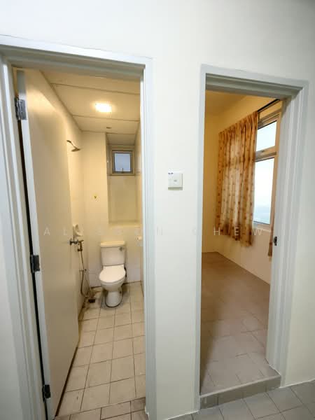 Condominium for Sale at Bayswater Resort Condominium - Alisson Chew - Bathroom - PropertyGuru.com.my