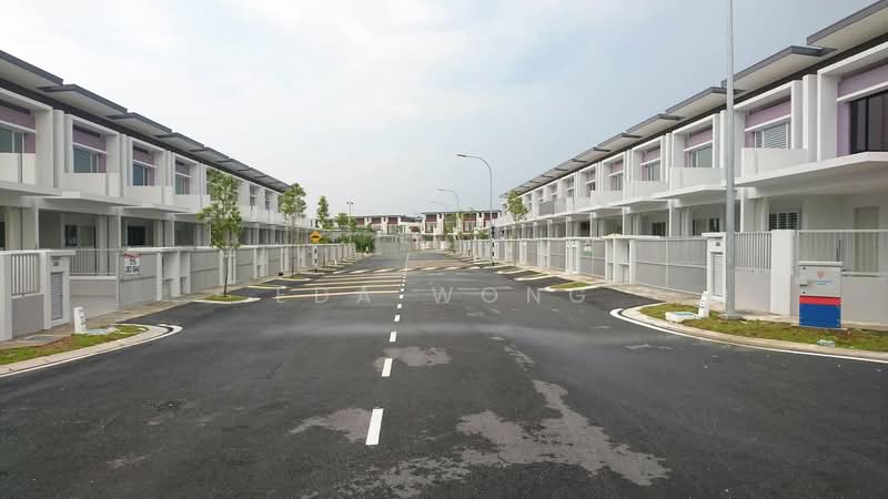 2-storey Terraced House for Sale in Bandar Tasik Puteri (Rawang) - Eda Wong - Exterior - PropertyGuru.com.my