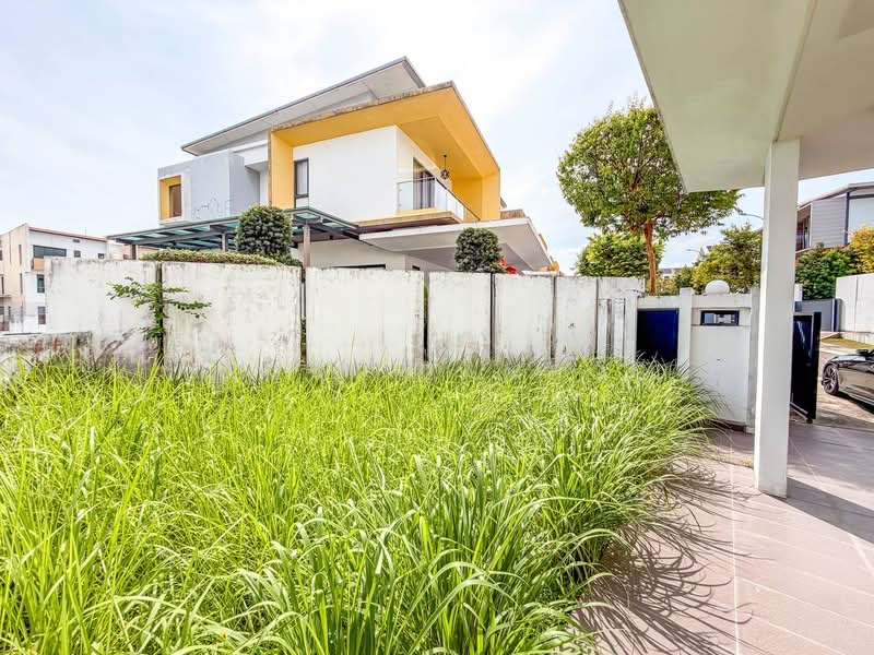 Semi-Detached House for Sale in Bandar Sungai Long (Selangor) - Izzat Zamros - PropertyGuru.com.my