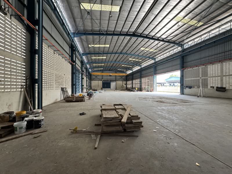 Detached Factory for Rent in Taman Perindustrian Bukit Minyak (Bukit Minyak) - Jack Saw - Interior - PropertyGuru.com.my
