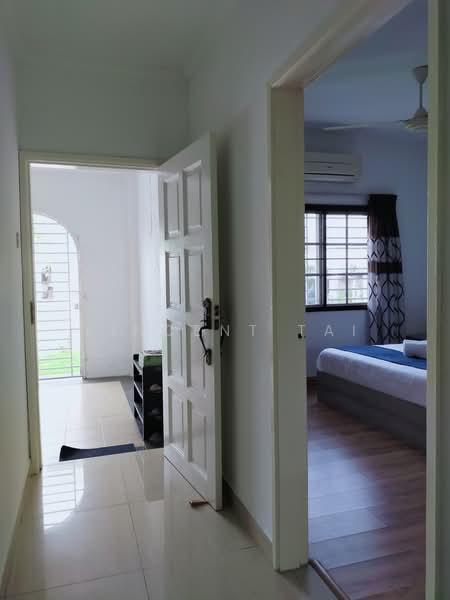 Townhouse for Sale in Country Heights (Kajang) - Vincent Tai - Corridor - PropertyGuru.com.my