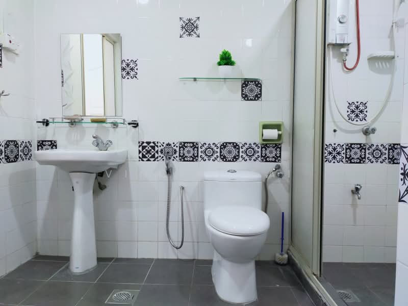 Townhouse for Sale in Country Heights (Kajang) - Vincent Tai - Bathroom - PropertyGuru.com.my