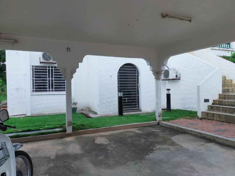 Townhouse for Sale in Country Heights (Kajang) - Vincent Tai - Exterior - PropertyGuru.com.my