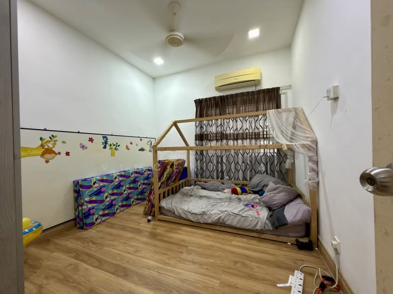 Townhouse for Sale in Country Heights (Kajang) - Vincent Tai - Bedroom - PropertyGuru.com.my