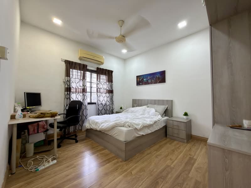Townhouse for Sale in Country Heights (Kajang) - Vincent Tai - Bedroom - PropertyGuru.com.my