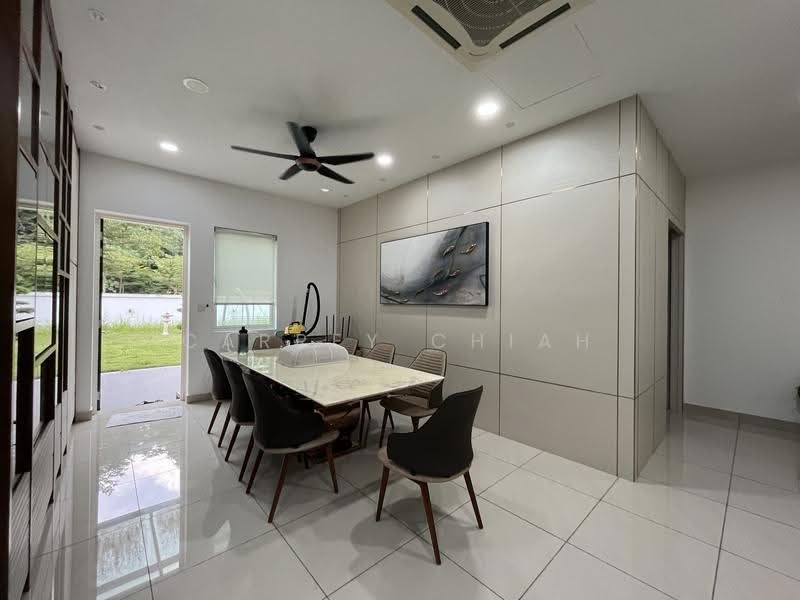 Semi-Detached House for Sale in Kinrara Residence (Puchong) - Carrey Chiah - Dining Room - PropertyGuru.com.my